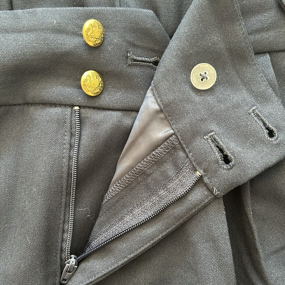 Dark blue banana republic shorts - Picture 3 of 4